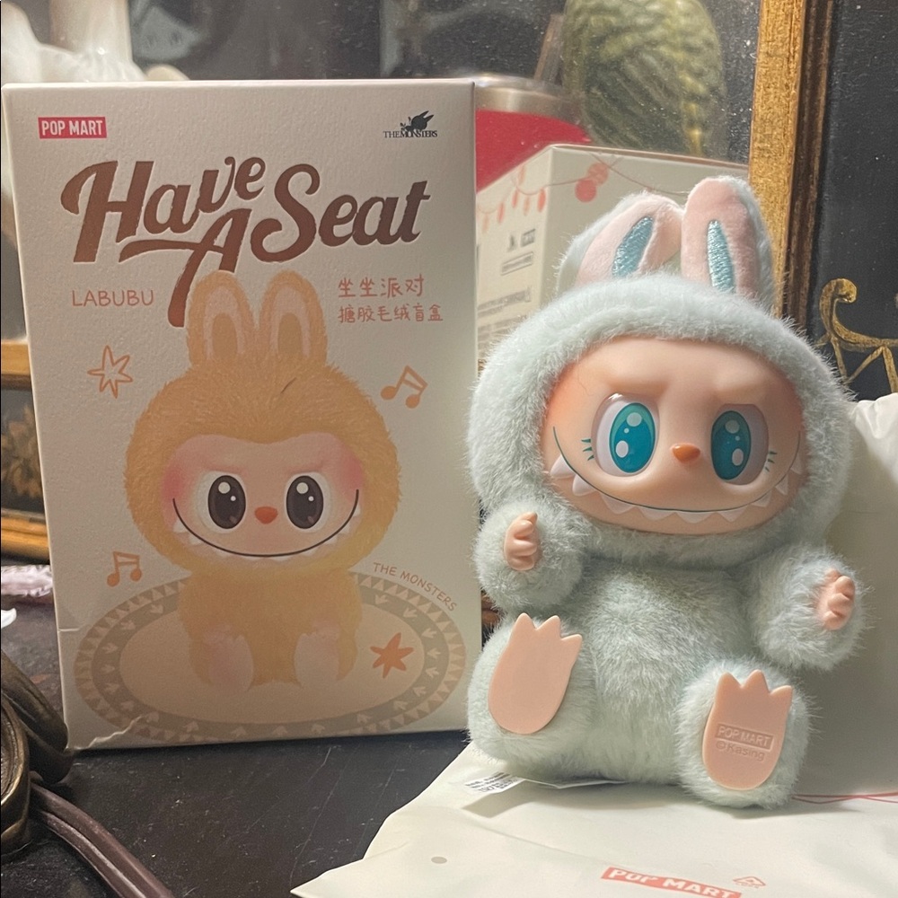 Pop Mart Labubu  - Soft Mint Have A Seat brand new Confirmed